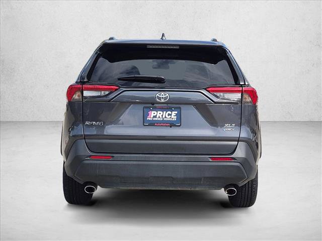 Used 2025 Toyota RAV4 XLE AWD/4WD image 7