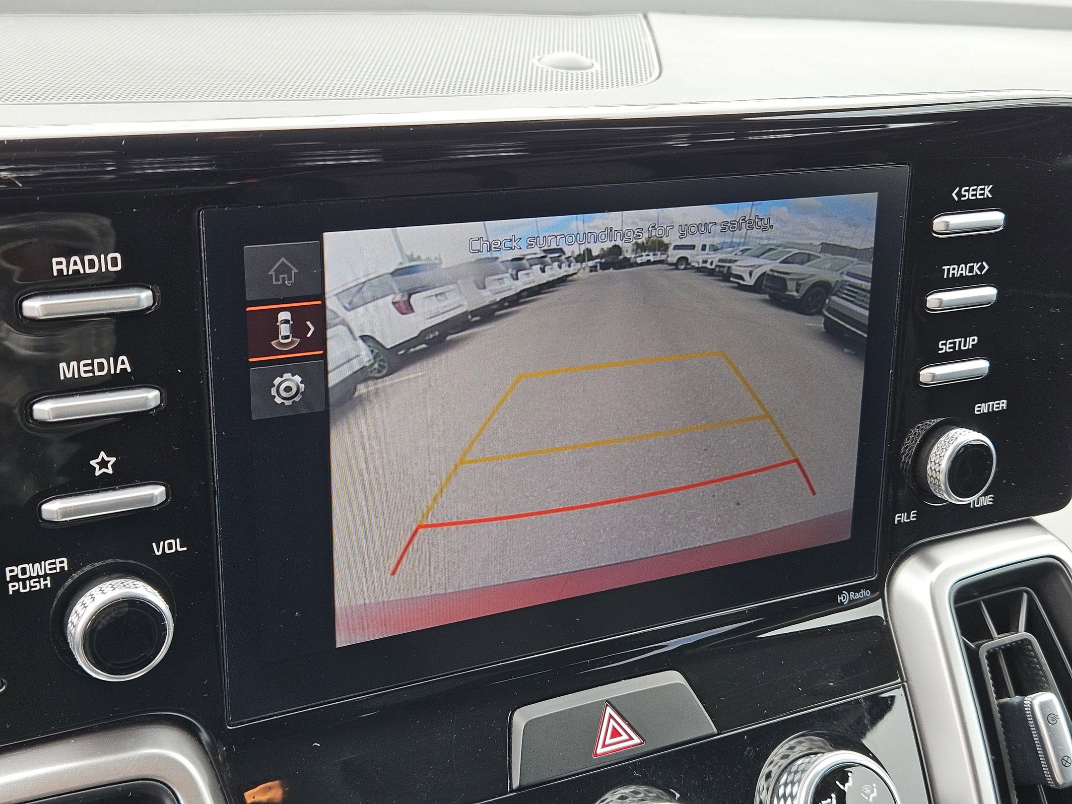 Used 2022 Kia Sorento LX AWD/4WD image 23