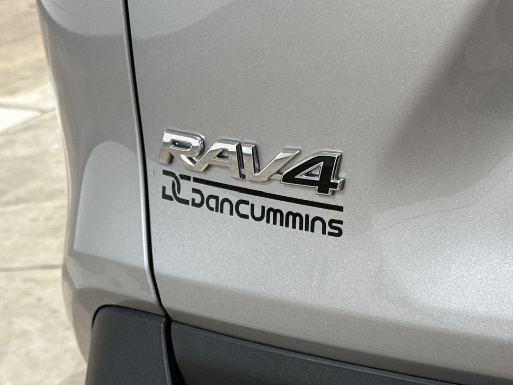 Used 2024 Toyota RAV4 XLE FWD image 25