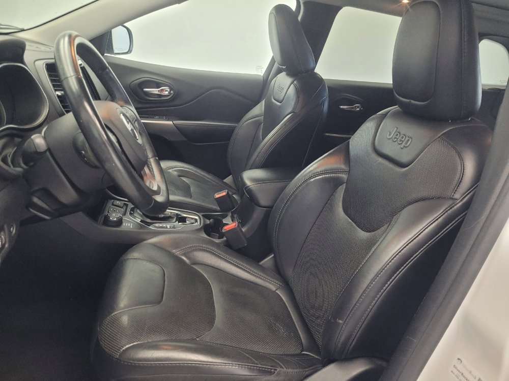 Used 2019 Jeep Cherokee Limited w/ Technology Group image 17