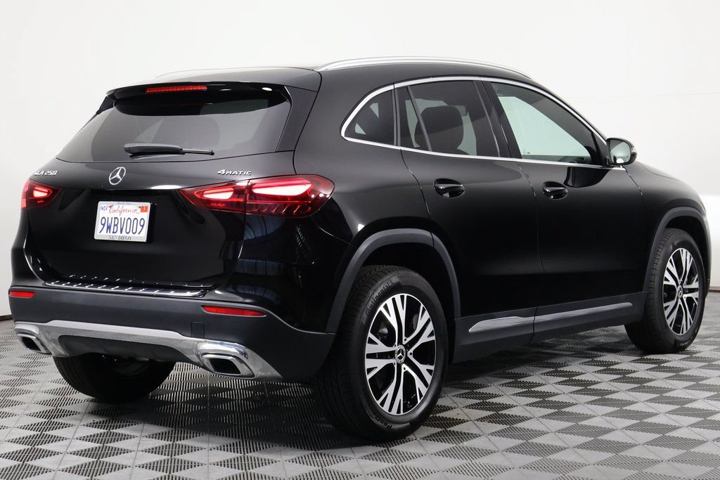 Certified 2026 Mercedes-Benz GLA 250 4MATIC image 4