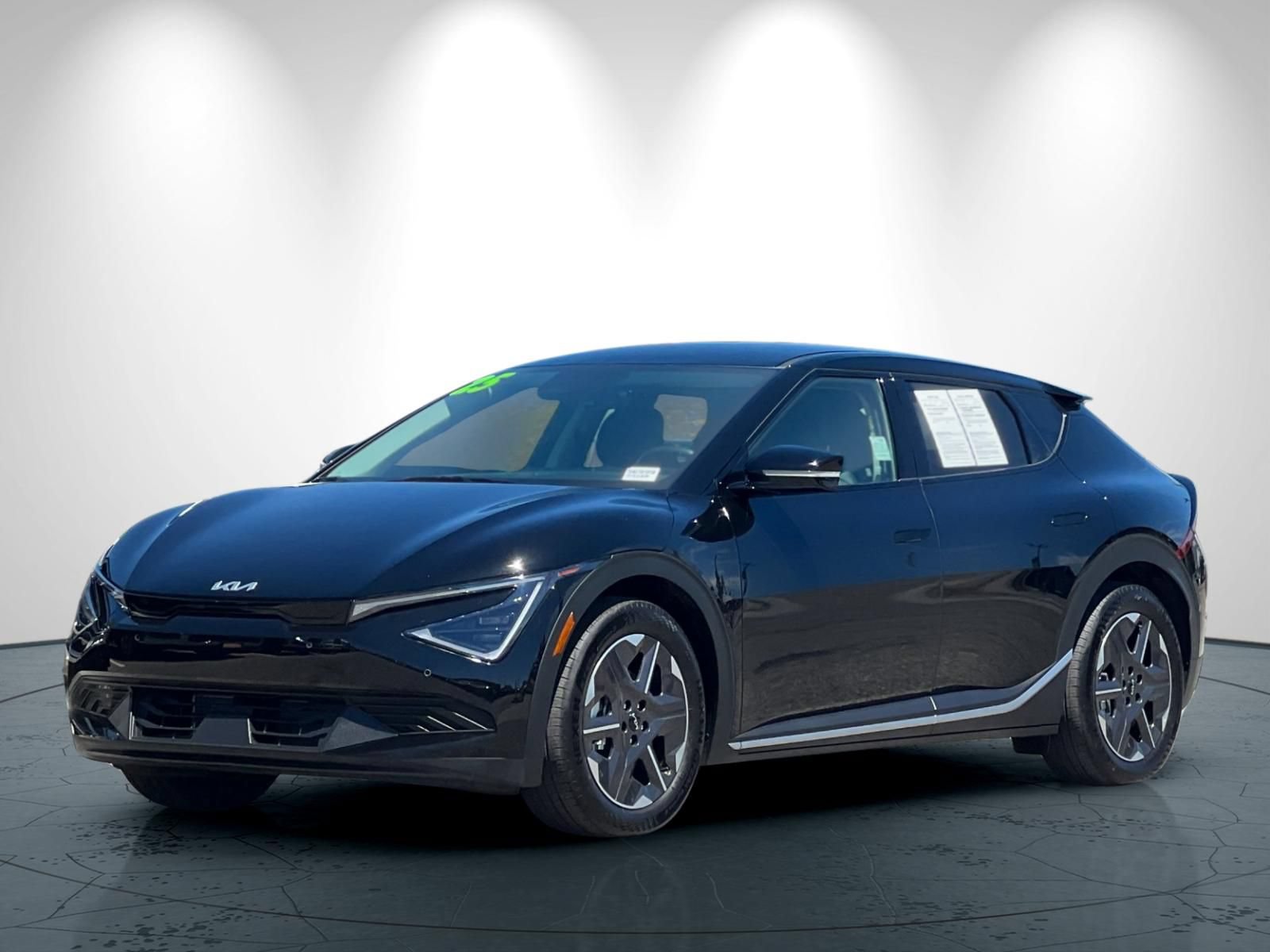 Used 2025 Kia EV6 Light RWD image 8