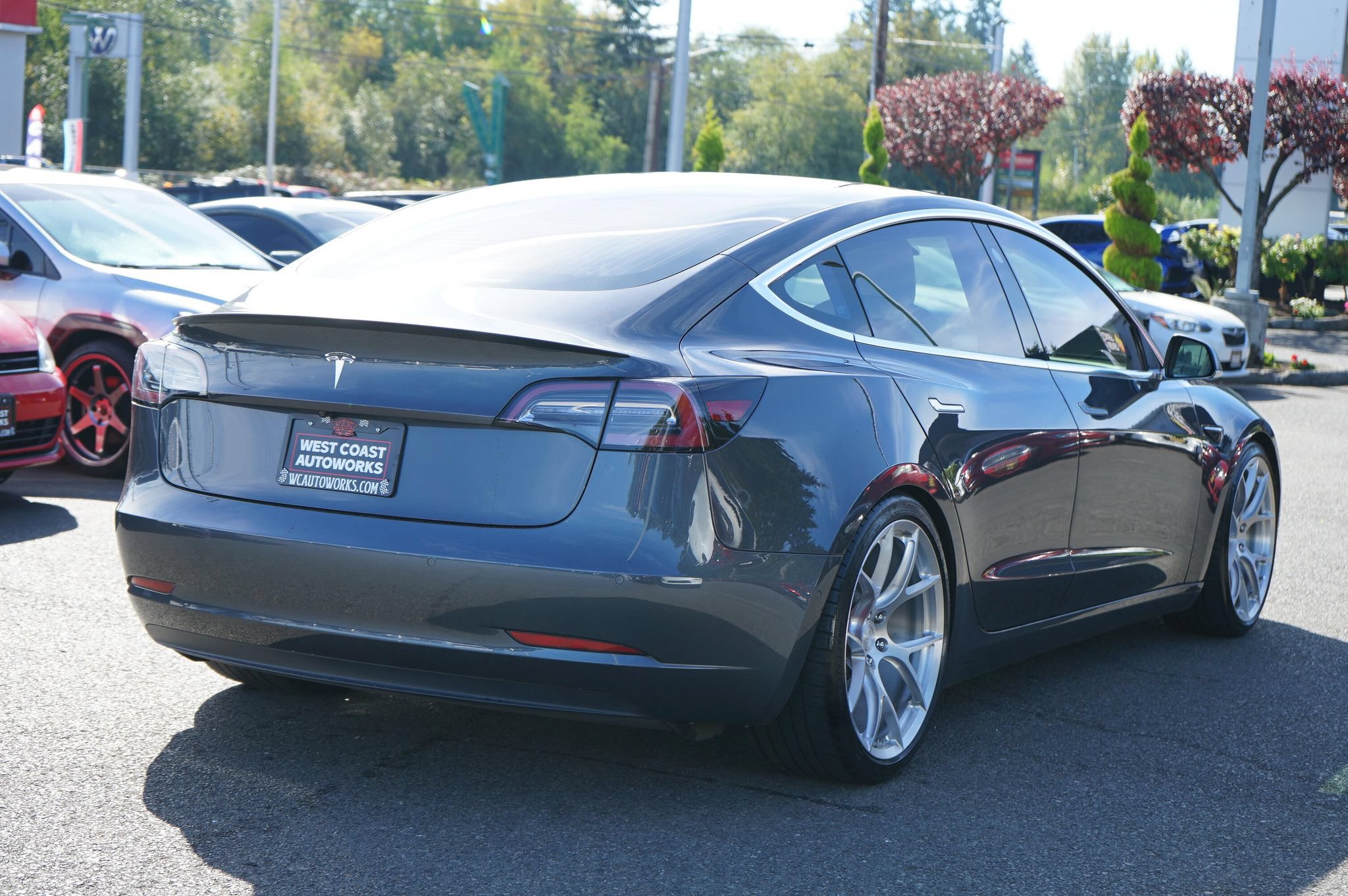 Used 2018 Tesla Model 3 Long Range AWD/4WD image 5