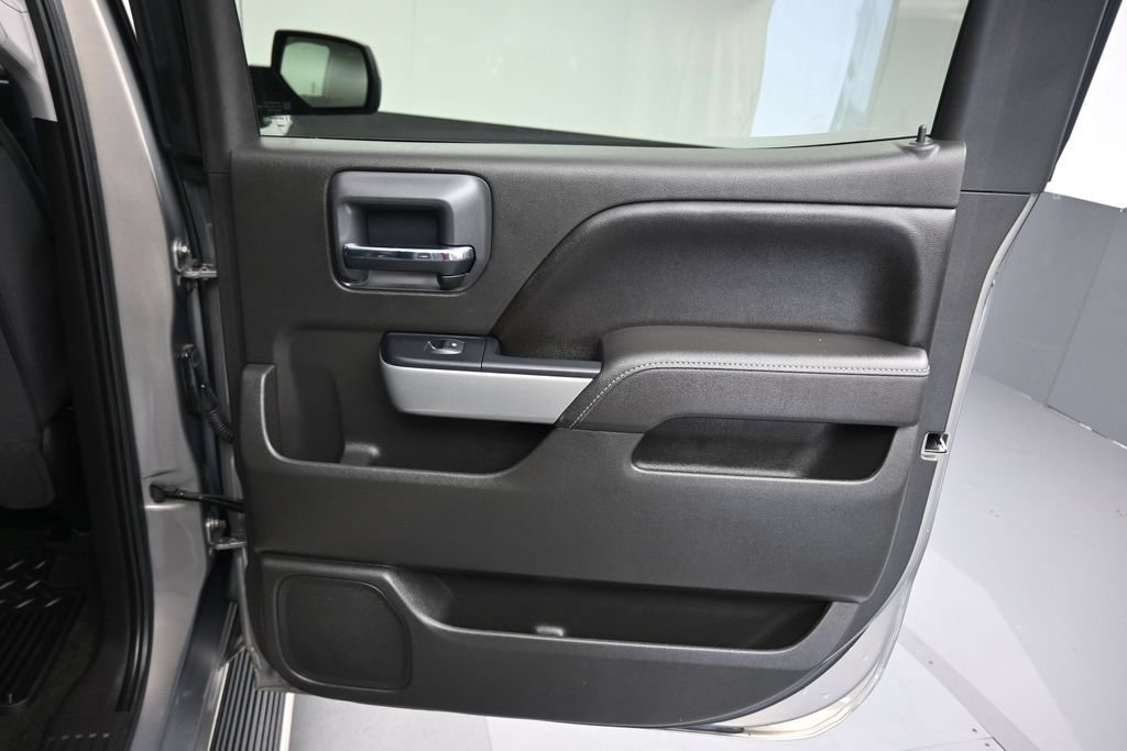 Used 2017 Chevrolet Silverado 1500 LT w/ All Star Edition AWD/4WD image 36