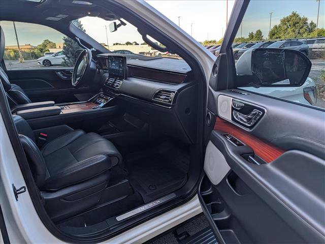 Used 2024 Lincoln Navigator Reserve AWD/4WD image 14
