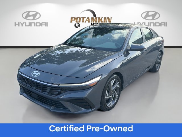 Certified 2025 Hyundai Elantra SEL FWD image 1