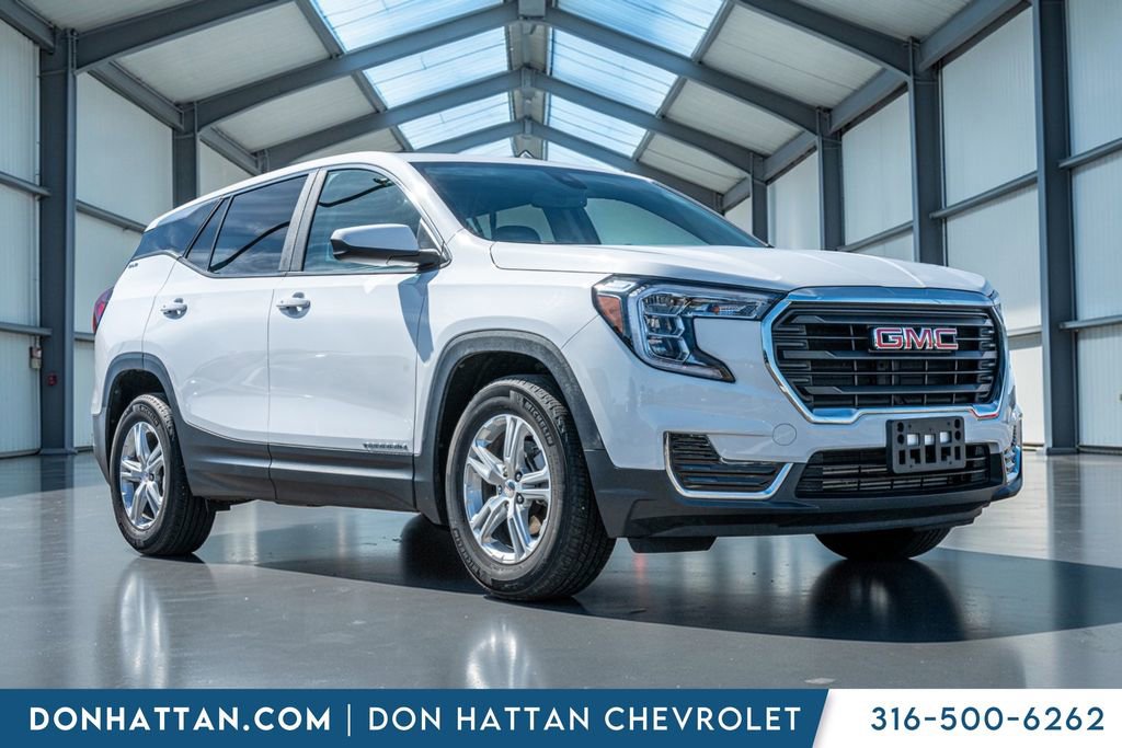 Used 2024 GMC Terrain SLE image 33