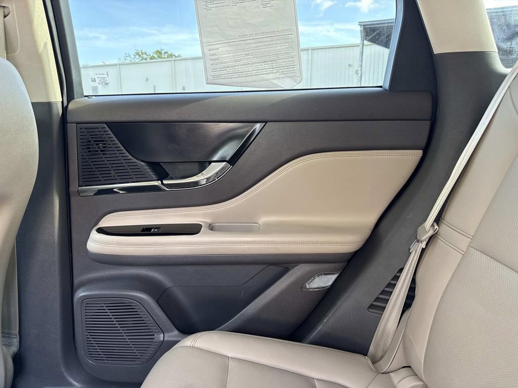 Certified 2020 Lincoln Corsair AWD w/ Premium Package image 15