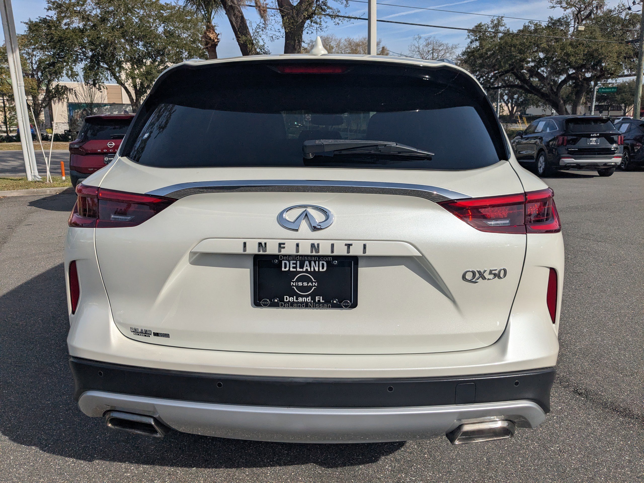 Used 2019 INFINITI QX50 Essential w/ Sensory Package image 5