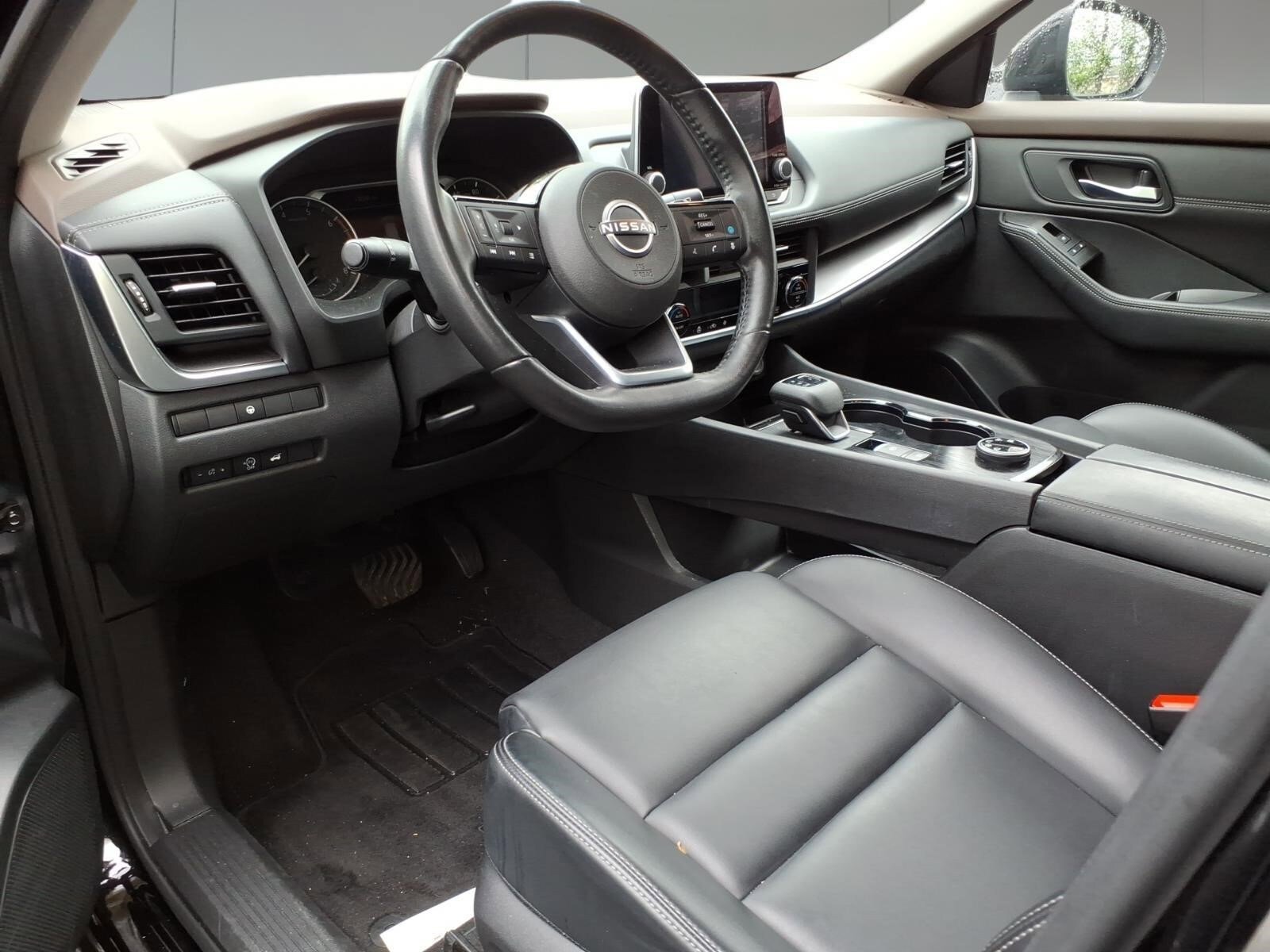 Used 2023 Nissan Rogue SV w/ SV Premium B Package AWD/4WD image 8