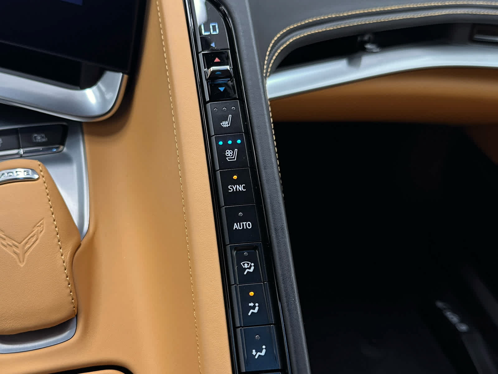 Used 2021 Chevrolet Corvette Stingray Premium Cpe w/ Z51 Performance Package RWD image 24