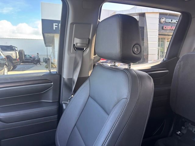 Used 2024 GMC Sierra 1500 SLT w/ SLT Premium Plus Package AWD/4WD image 15