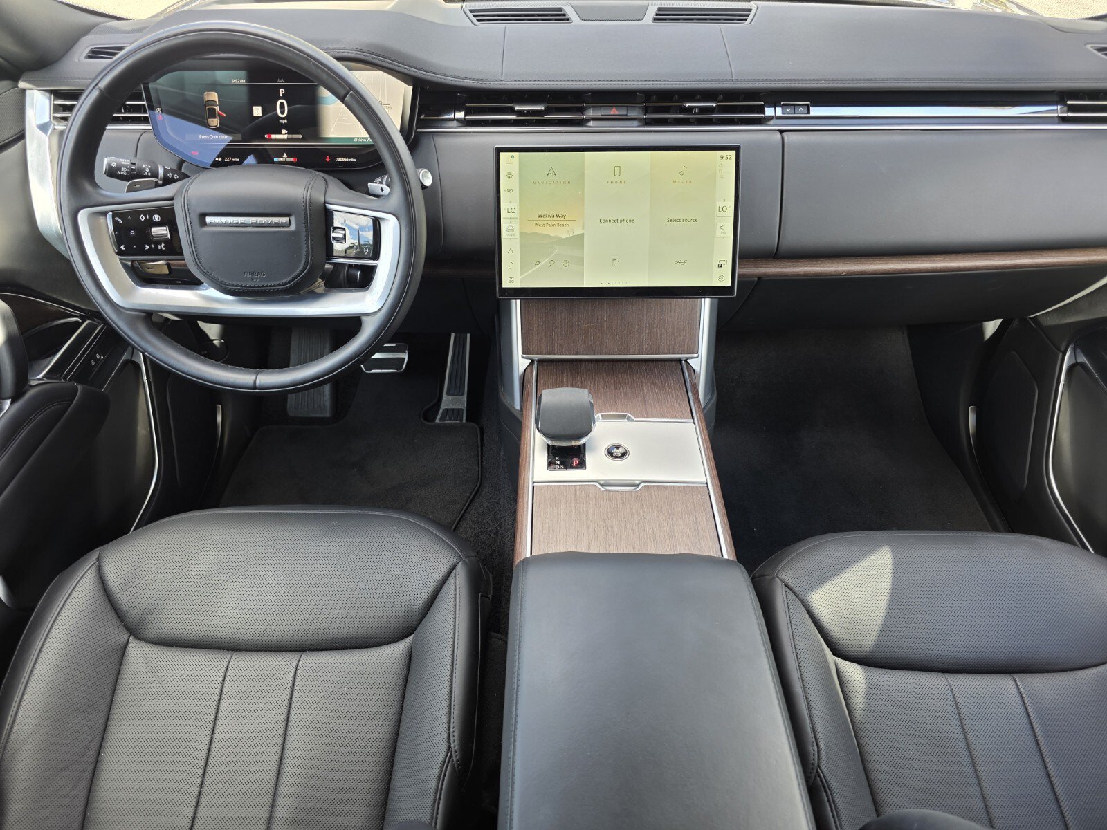 Certified 2024 Land Rover Range Rover SE AWD/4WD image 4