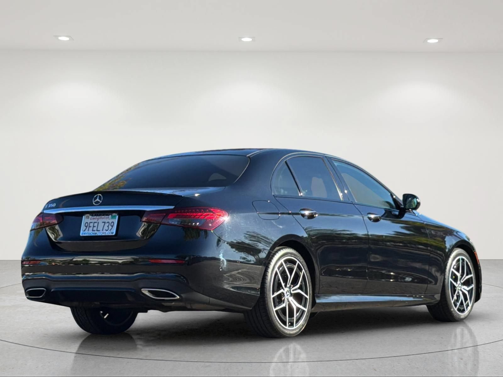 Used 2022 Mercedes-Benz E 350 Sedan image 5