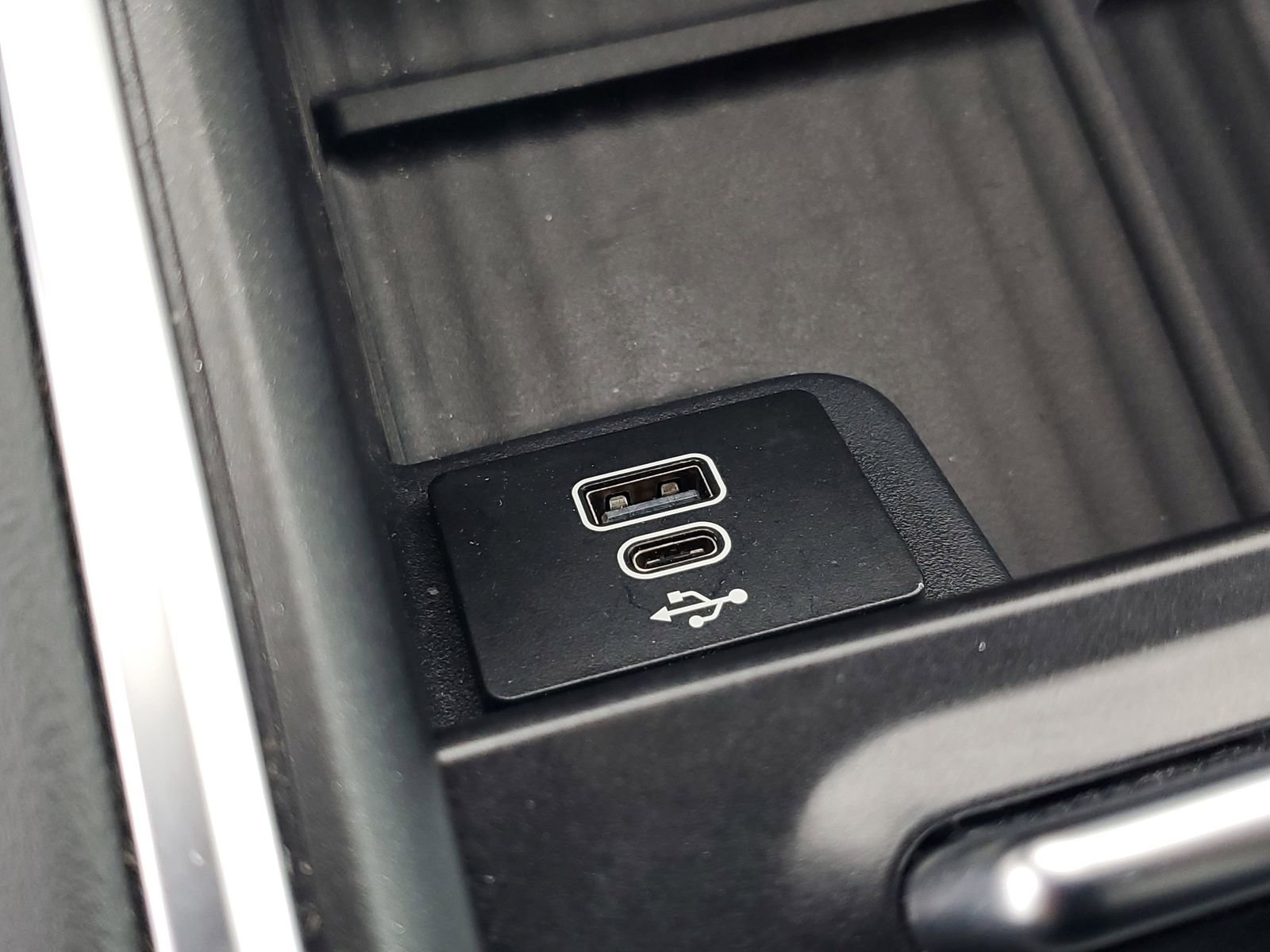 Certified 2025 Ford Expedition Active image 31