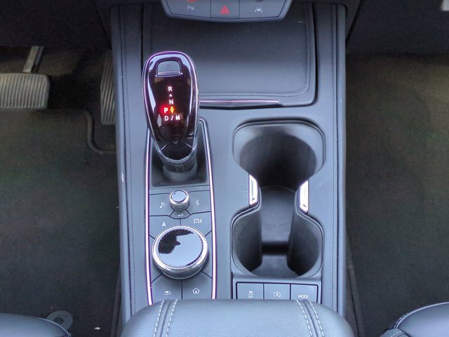 Used 2025 Cadillac XT4 Premium Luxury image 20