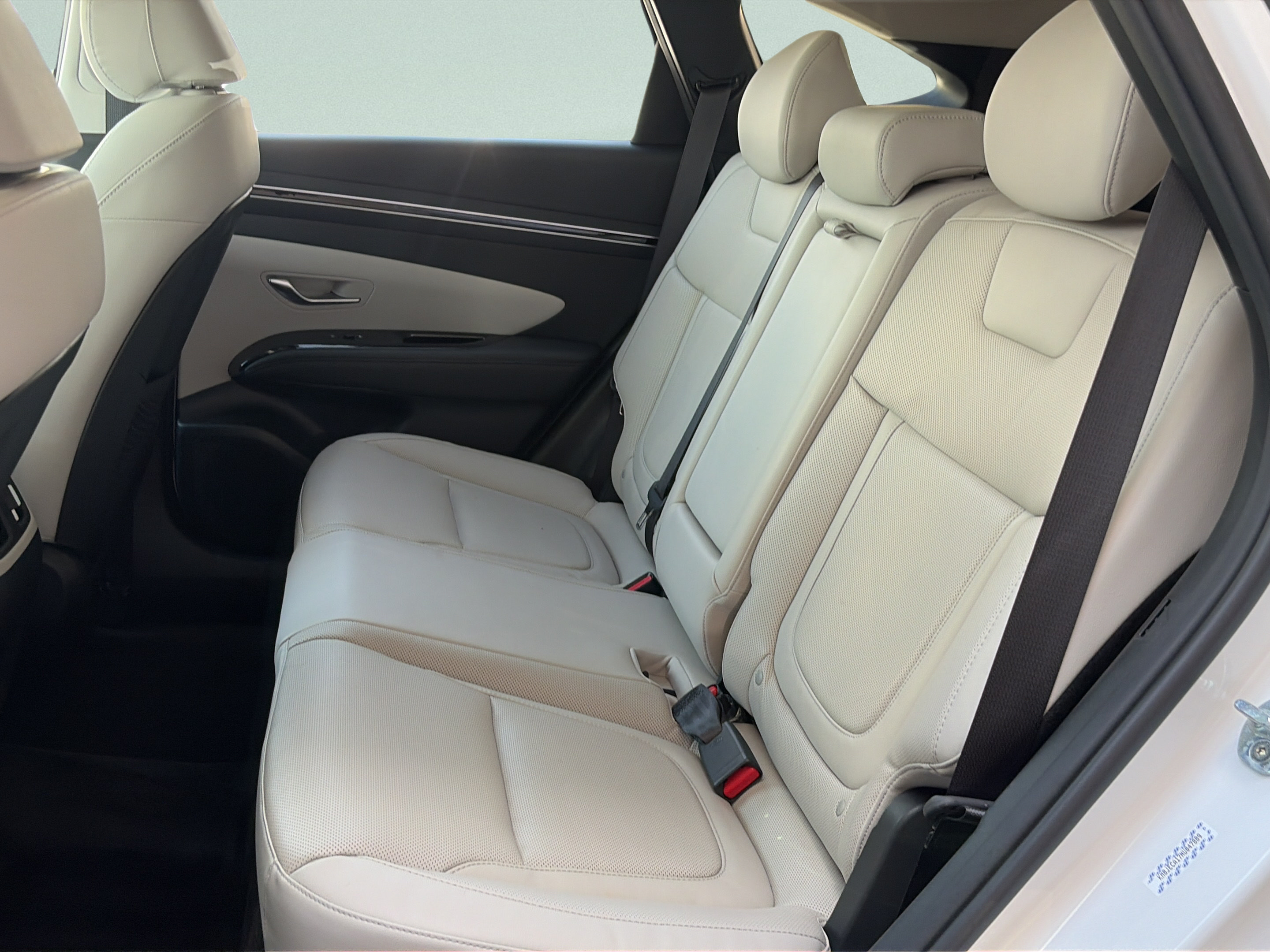 Certified 2022 Hyundai Tucson Limited AWD/4WD image 10