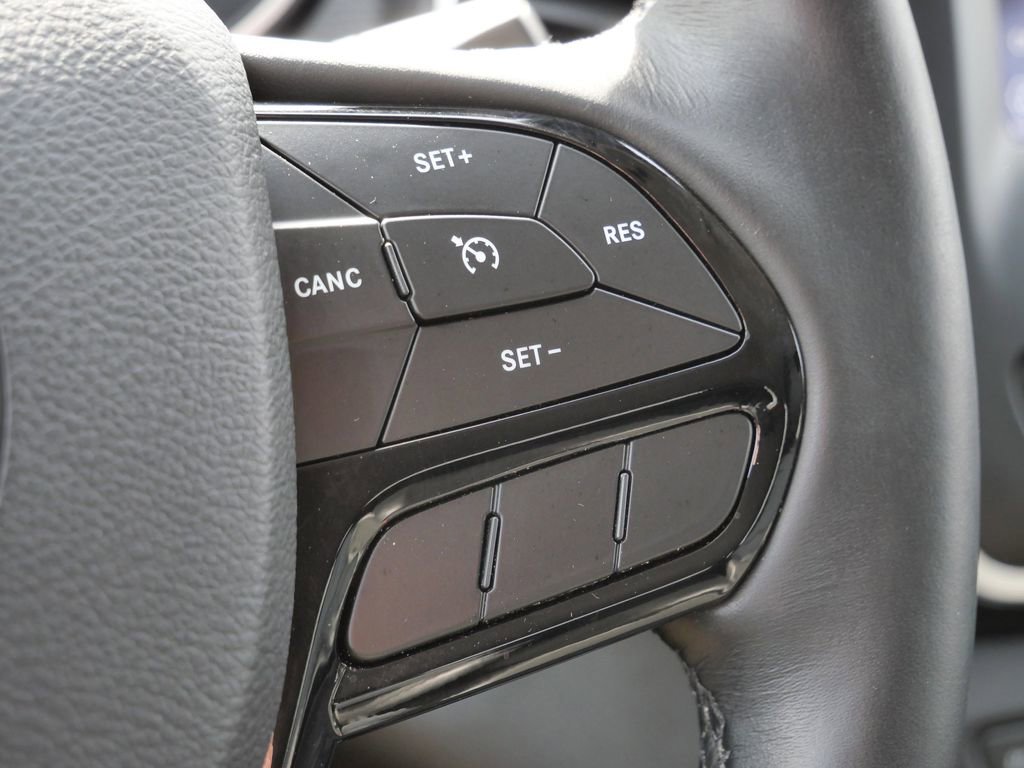 Used 2019 Jeep Cherokee Latitude Plus image 43