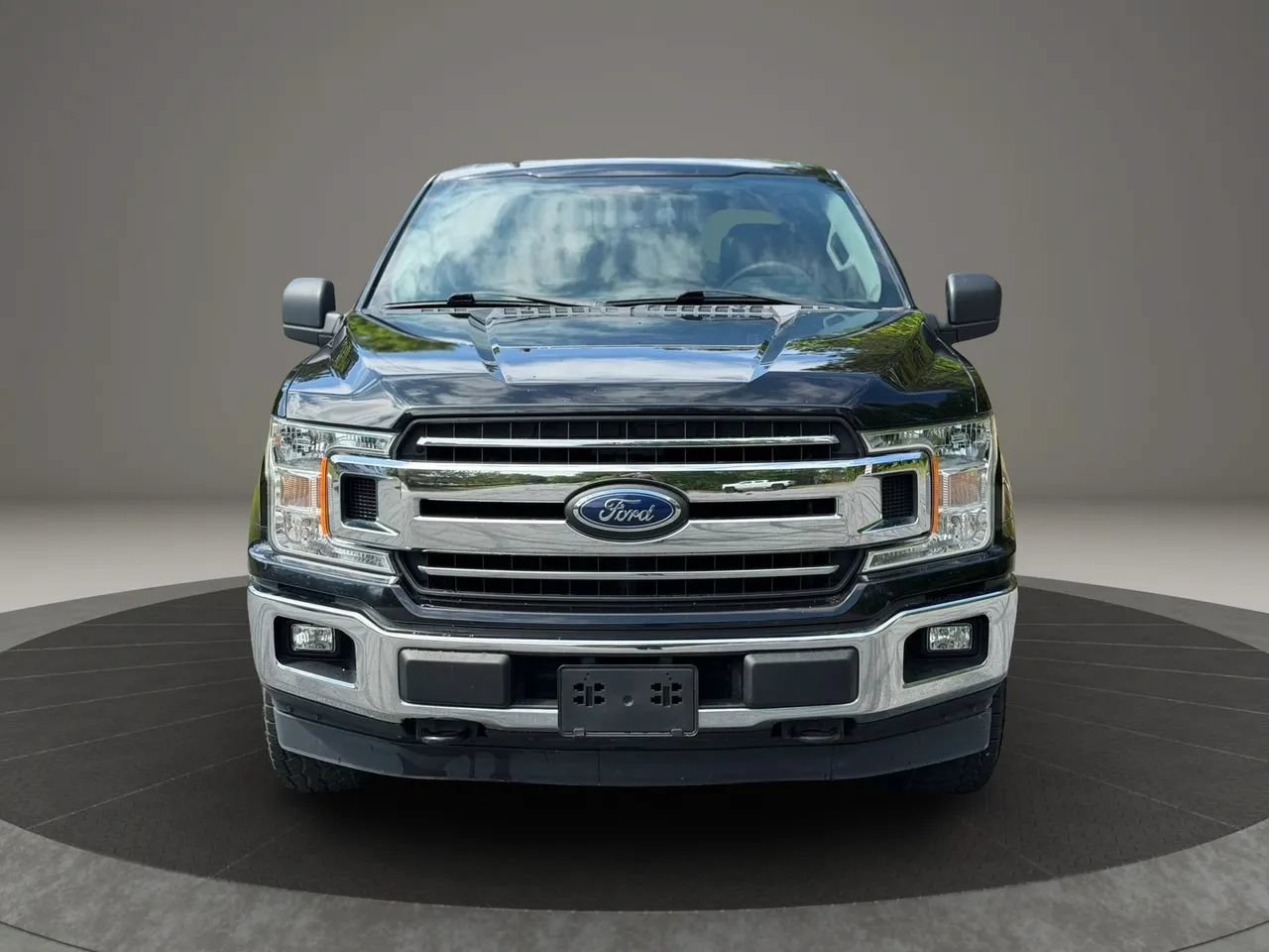 Used 2019 Ford F150 XLT AWD/4WD image 2