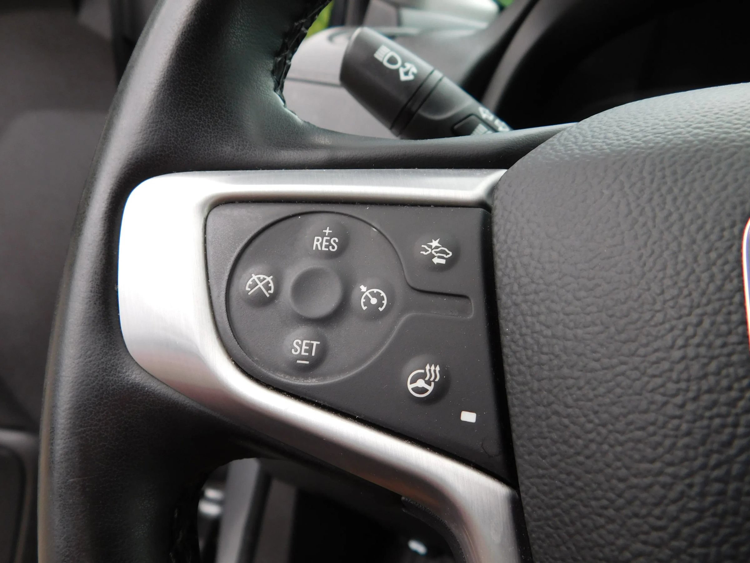 Used 2024 GMC Terrain SLT AWD/4WD image 22