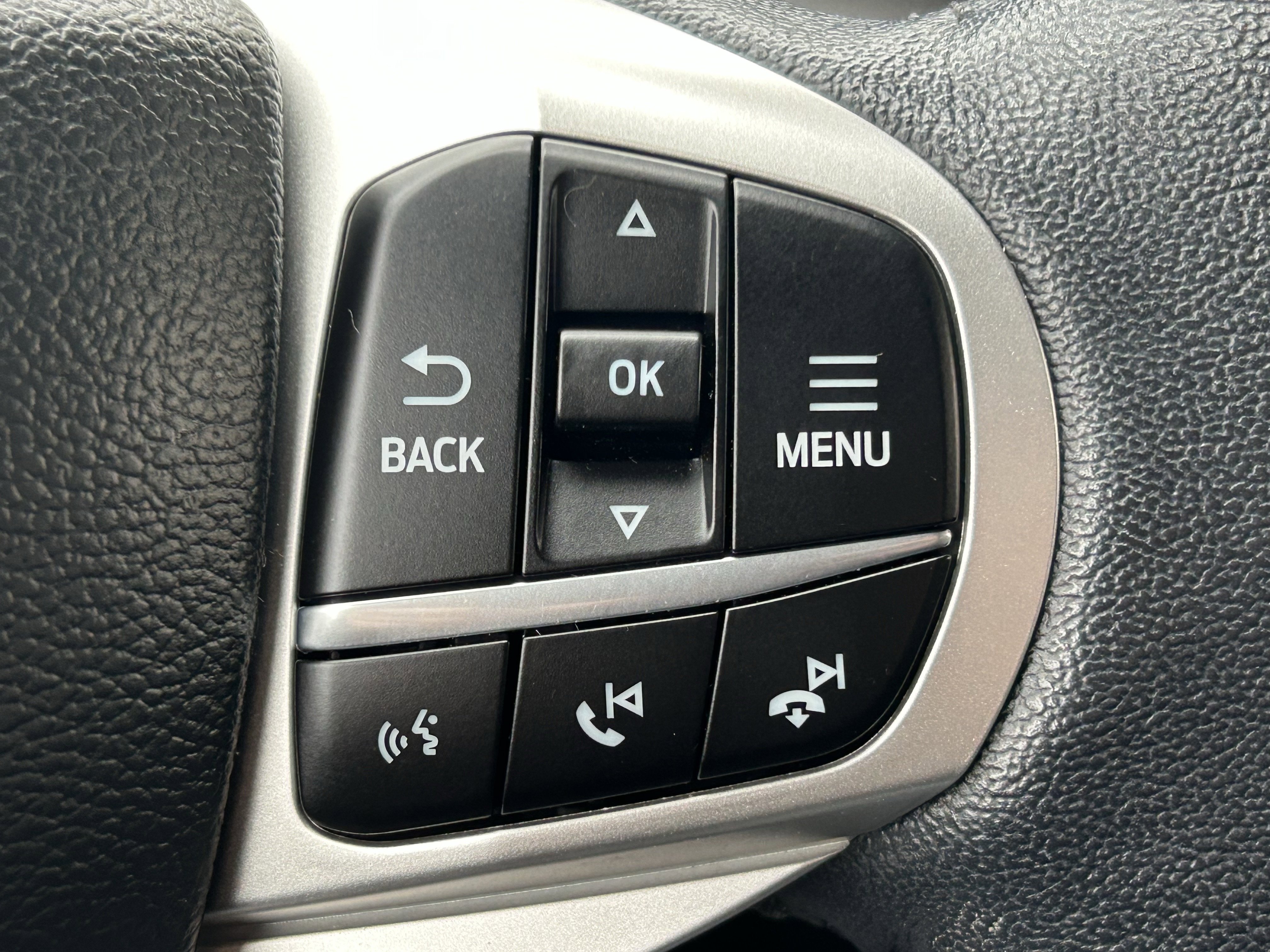 Used 2023 Ford Explorer XLT w/ Equipment Group 202A image 22