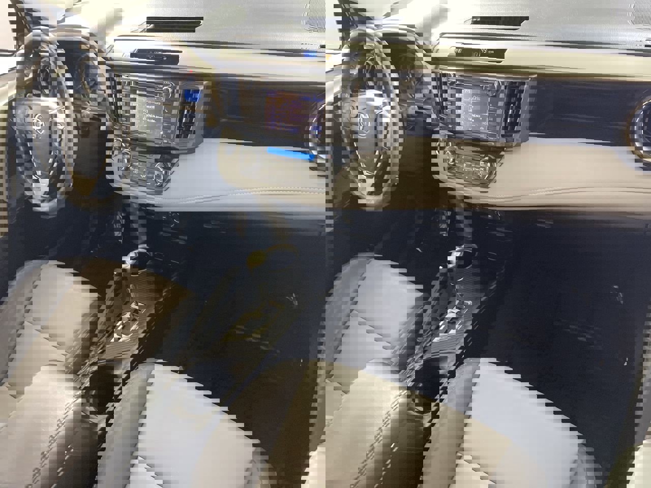 Used 2013 Toyota RAV4 Limited image 26