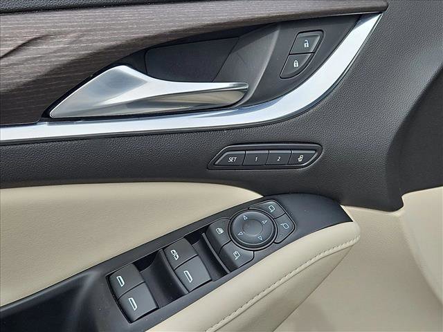 Used 2024 Buick Enclave Avenir w/ Avenir Technology Package AWD/4WD image 15