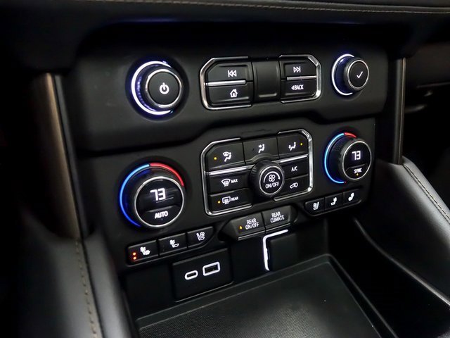 Used 2023 Chevrolet Tahoe High Country w/ Premium Package image 24