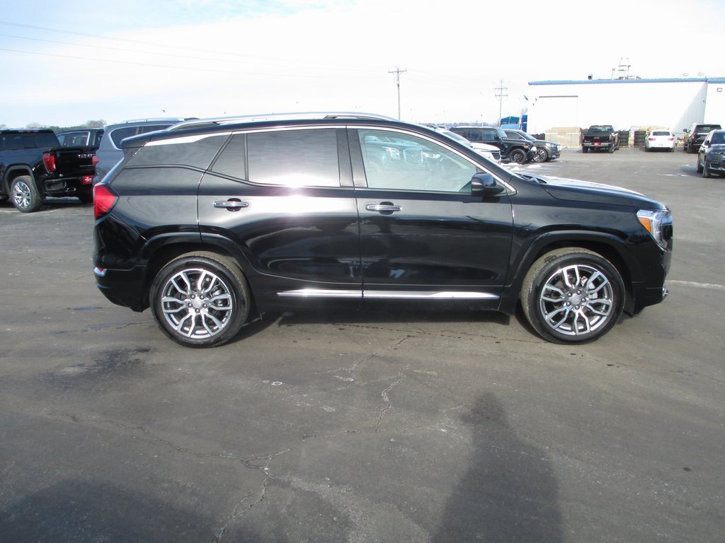 Certified 2024 GMC Terrain Denali image 4