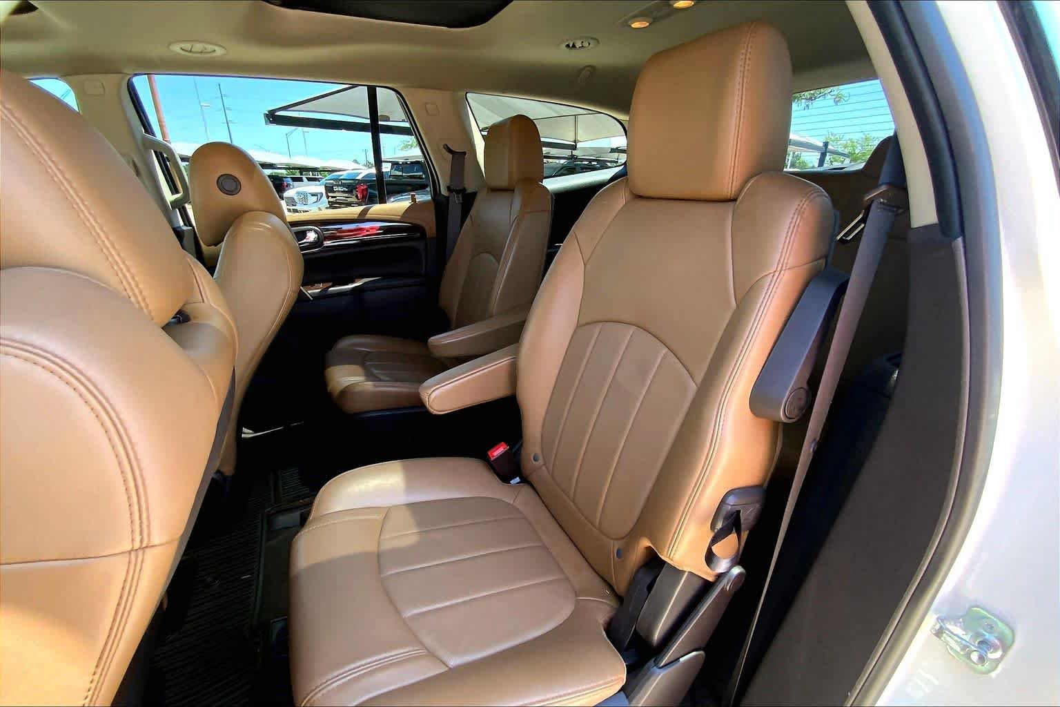 Used 2015 Buick Enclave Premium w/ Experience Buick Package FWD image 20