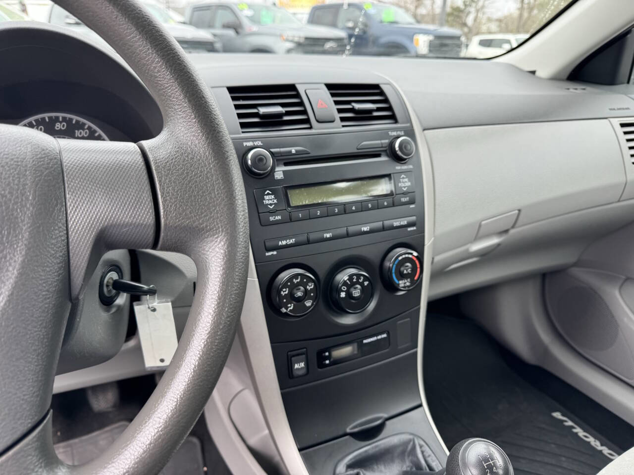 Used 2010 Toyota Corolla FWD image 19