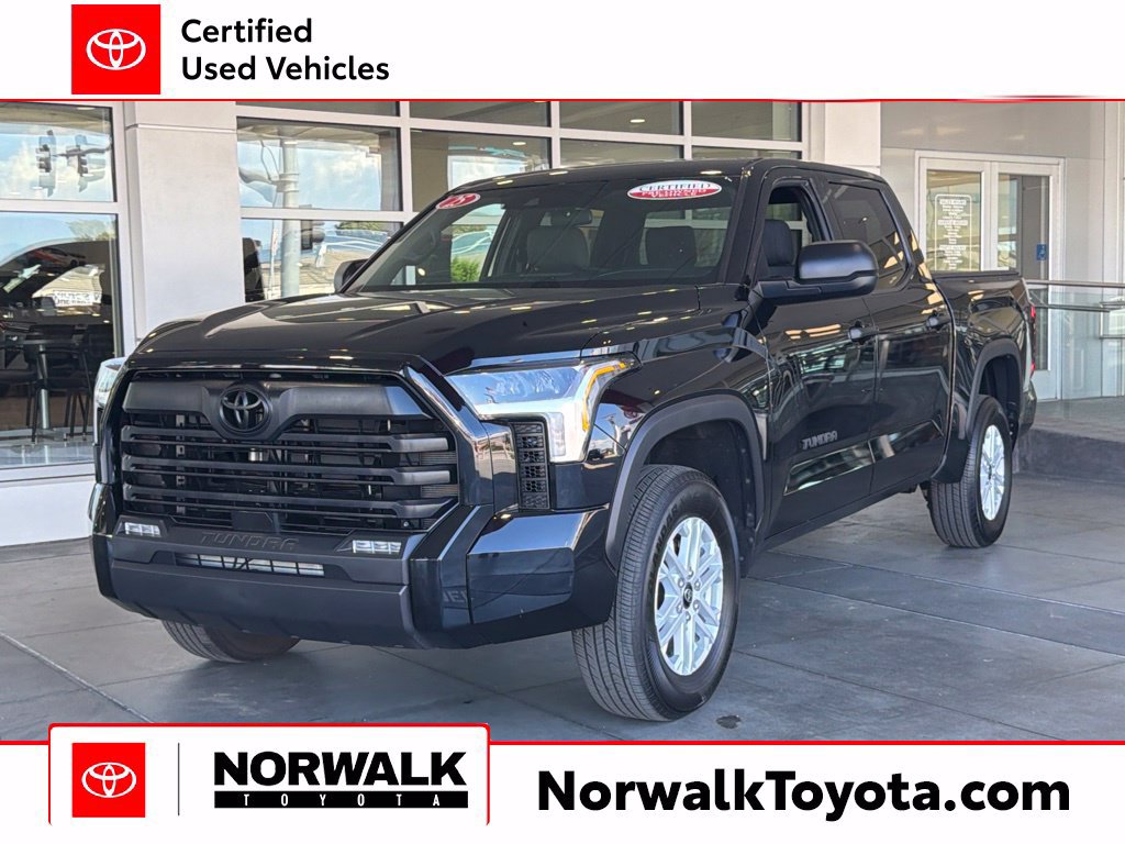Certified 2025 Toyota Tundra SR5 AWD/4WD image 1