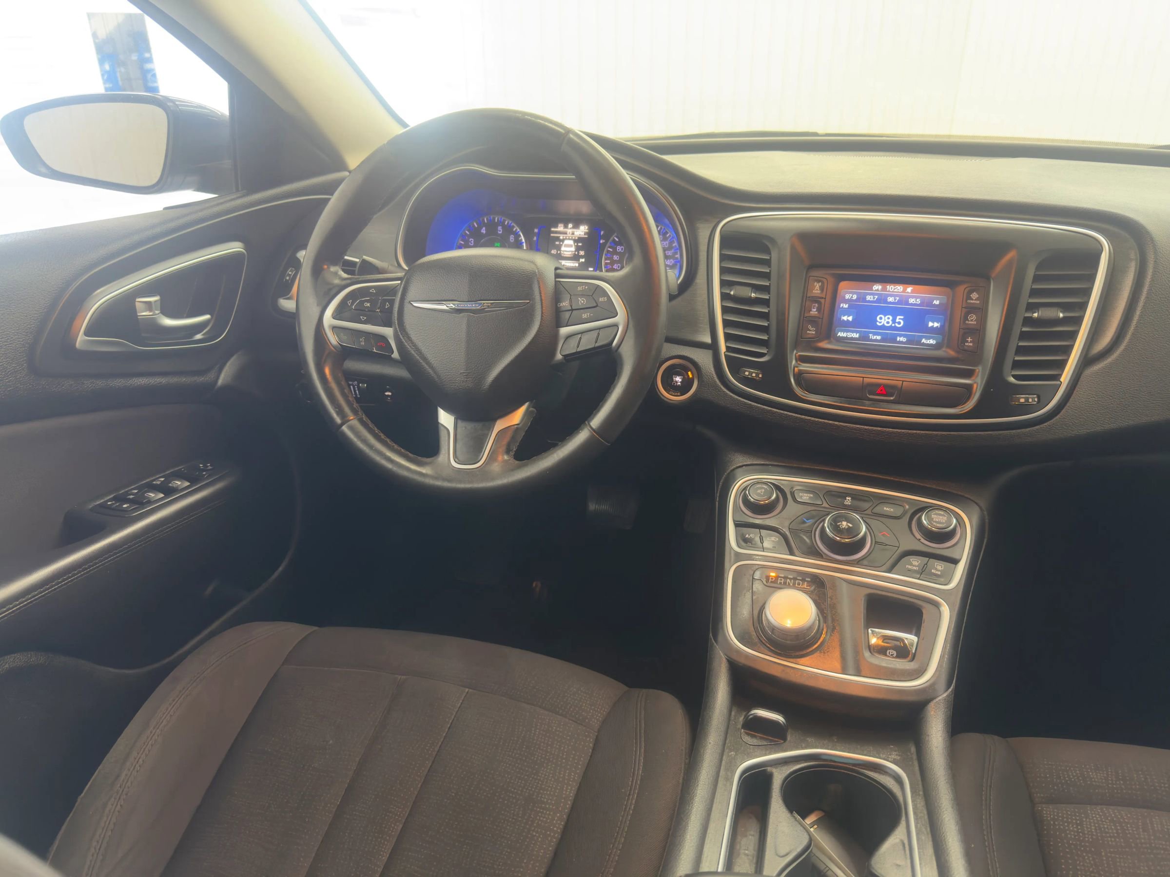 Used 2015 Chrysler 200 Limited w/ Convenience Group image 15