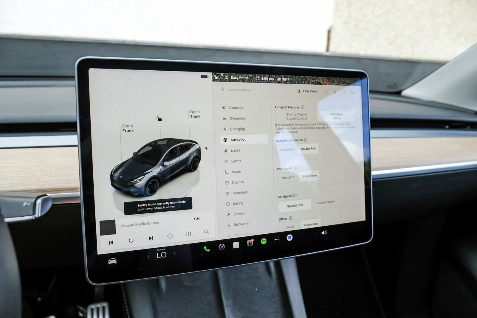 Used 2022 Tesla Model Y Performance AWD/4WD image 24