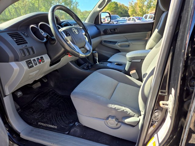Used 2013 Toyota Tacoma PreRunner w/ Convenience Pkg RWD image 10