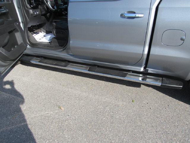 Used 2023 GMC Sierra 1500 SLT w/ SLT Premium Plus Package AWD/4WD image 11