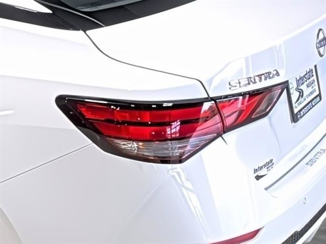 Used 2024 Nissan Sentra SV FWD image 10