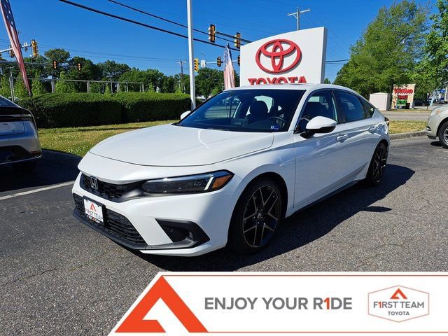 Used 2024 Honda Civic Sport Touring image 1