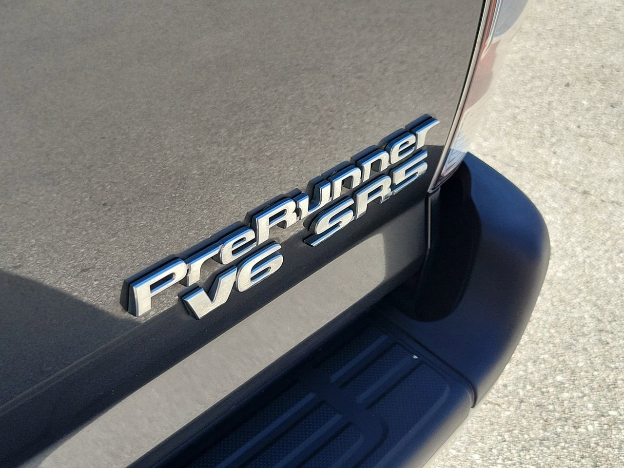 Used 2015 Toyota Tacoma PreRunner w/ SR5 Package image 7