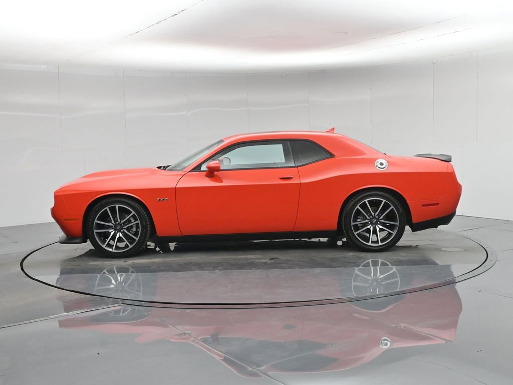 Used 2023 Dodge Challenger R/T image 28