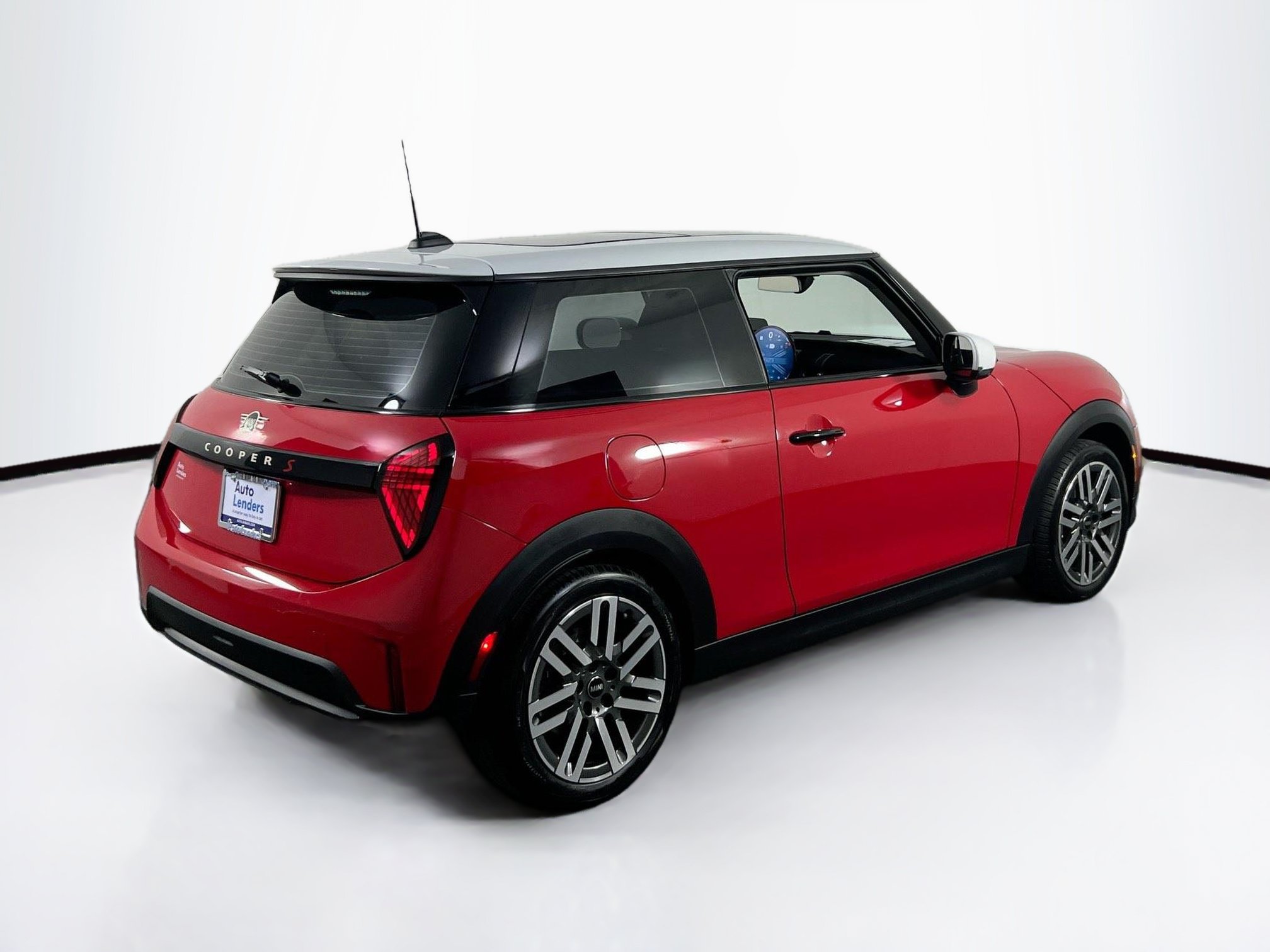Used 2025 MINI Cooper S FWD image 5