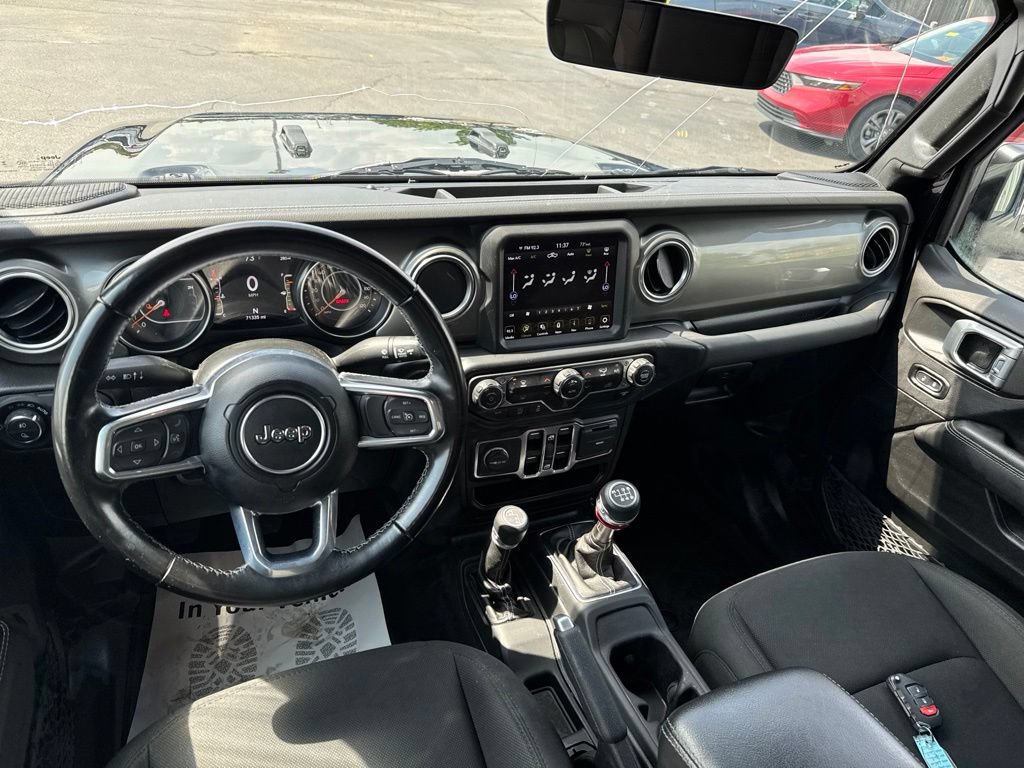 Used 2022 Jeep Gladiator Overland w/ Trailer Tow Package AWD/4WD image 35