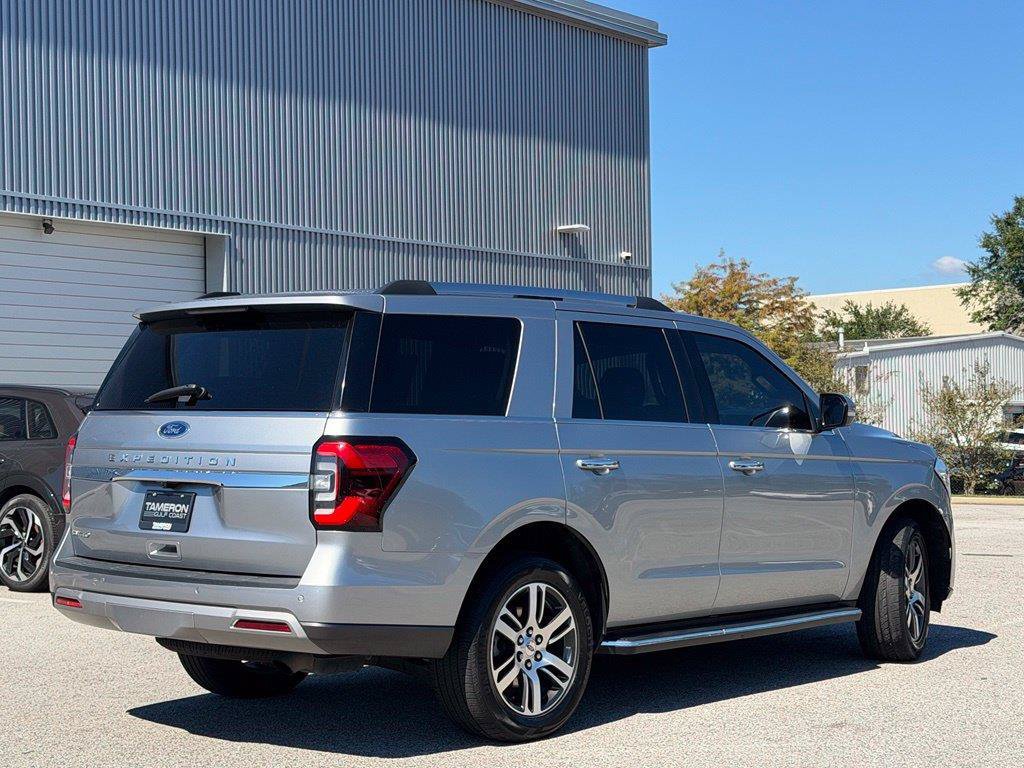 Used 2022 Ford Expedition Limited RWD image 6