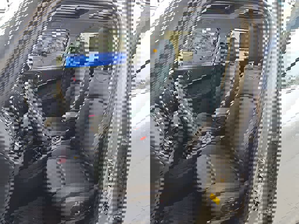 Certified 2024 MINI Cooper Countryman S w/ Premium Package image 4