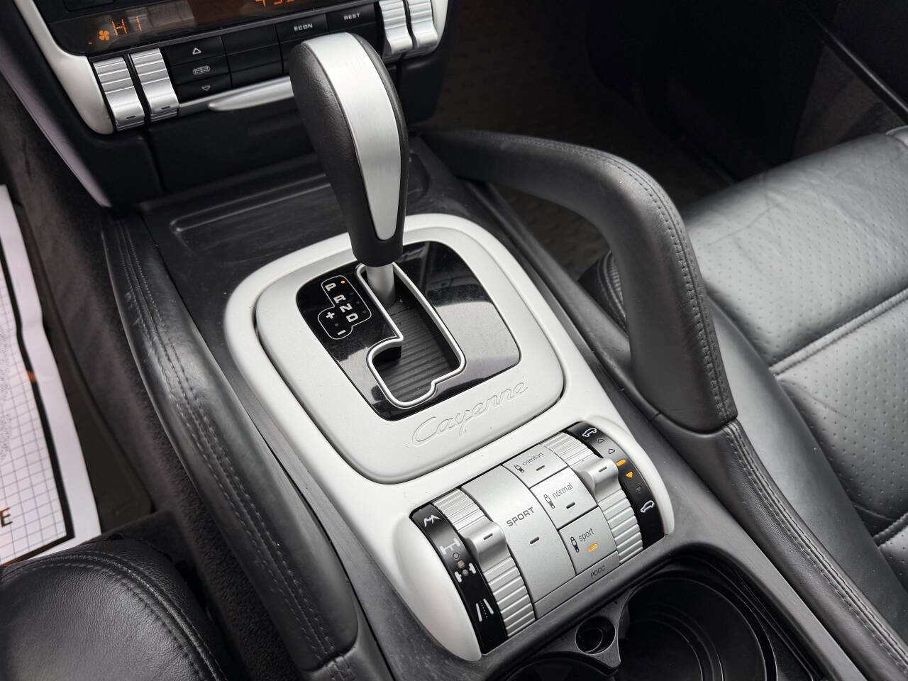 Used 2008 Porsche Cayenne Turbo AWD/4WD image 21