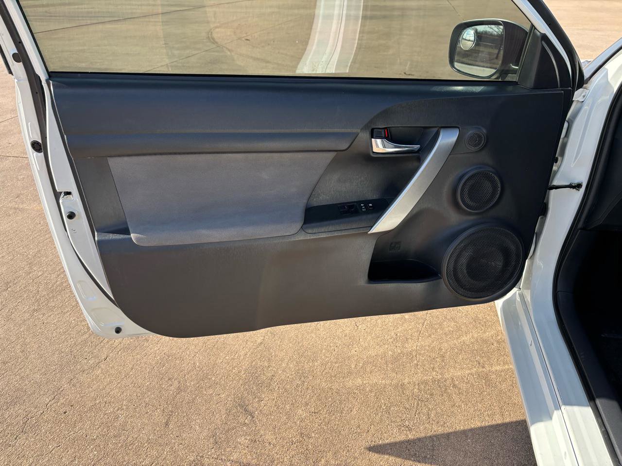 Used 2016 Scion tC FWD image 12