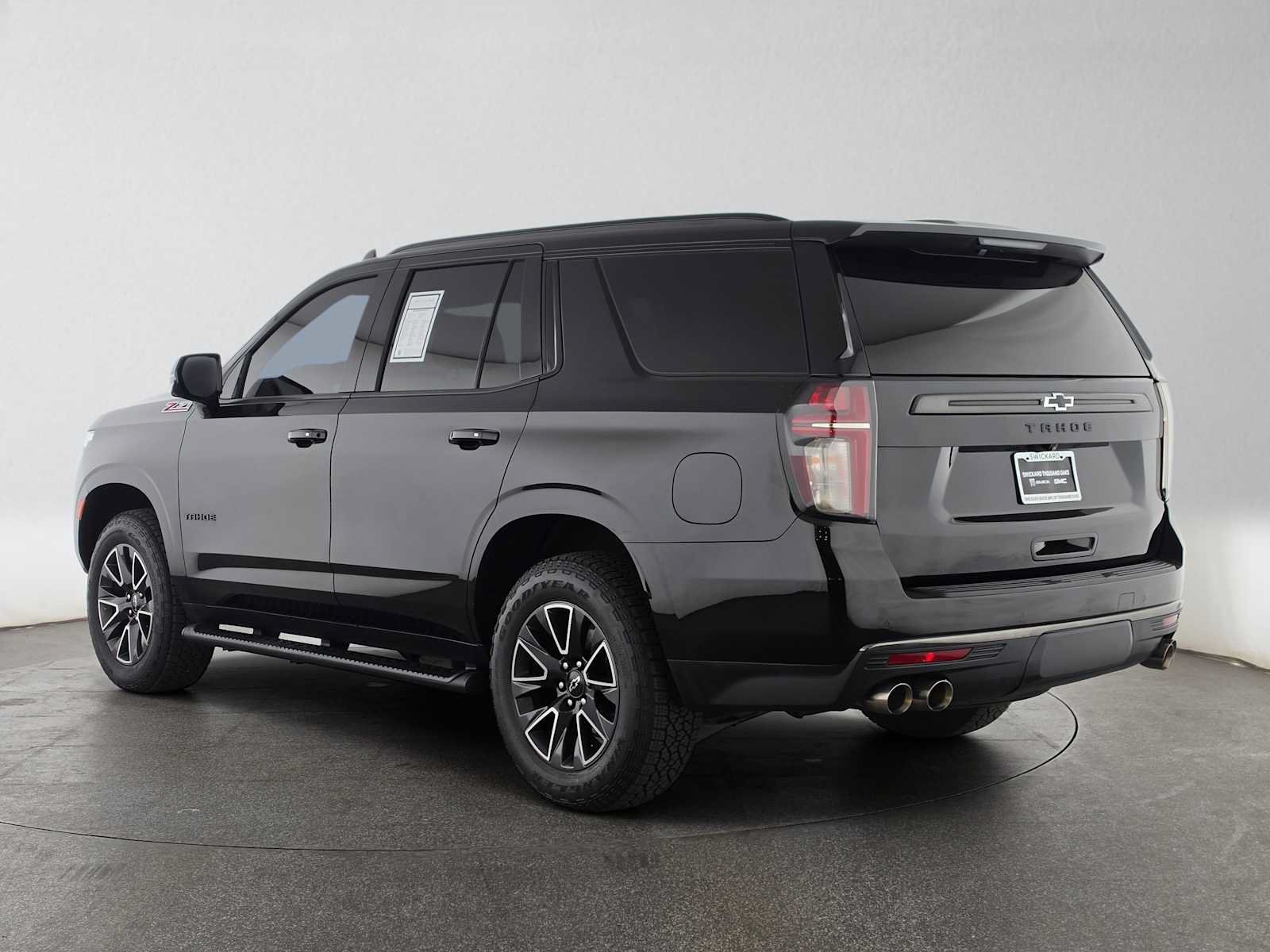Used 2022 Chevrolet Tahoe Z71 w/ Z71 Off-Road Package AWD/4WD image 5