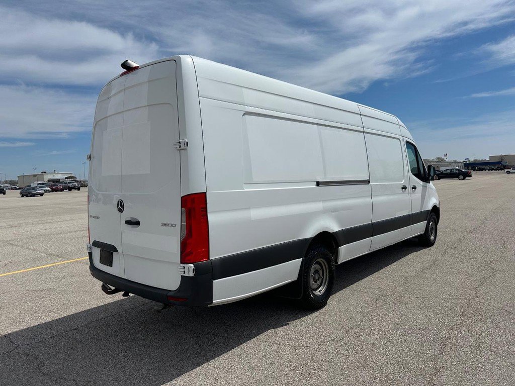 Used 2021 Mercedes-Benz Sprinter 3500 w/ Driver Convenience Package image 3