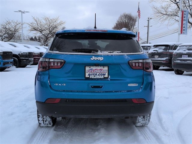 Used 2024 Jeep Compass Latitude w/ Convenience Group image 4