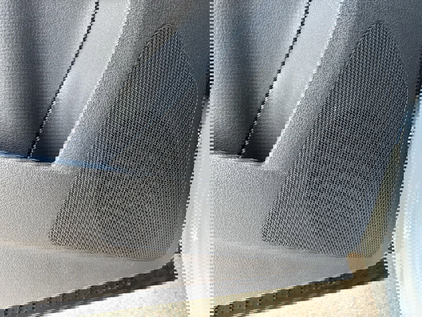 Used 2017 Volkswagen Tiguan S image 13